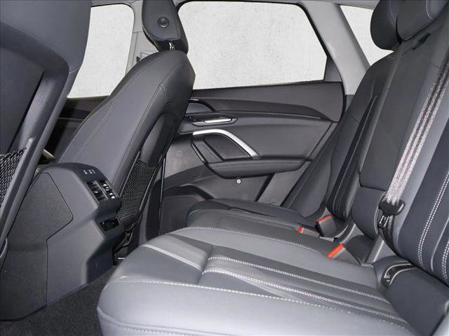 Used 2025 Audi Q5 Premium w/ Convenience Package AWD/4WD image 24