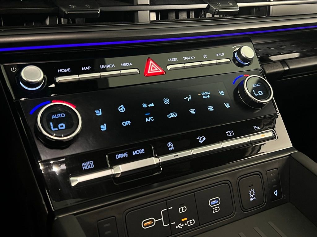 Used 2024 Hyundai Santa Fe Calligraphy image 14