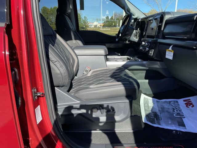 New 2026 Ford F250 Lariat w/ Black Appearance Package AWD/4WD image 31
