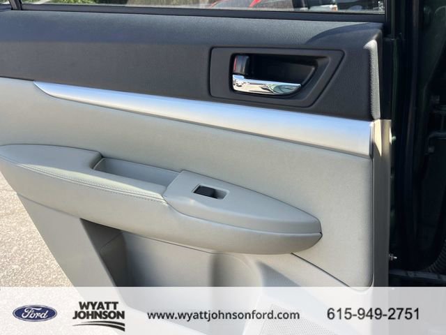 Used 2011 Subaru Outback 2.5i Premium w/ All-Weather Pkg AWD/4WD image 18