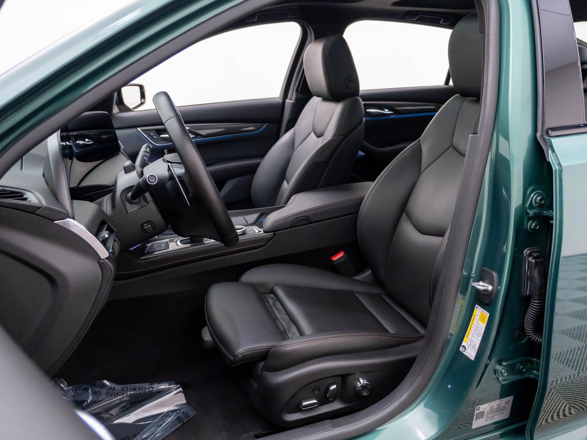 Certified 2025 Cadillac CT5 V w/ Technology Package AWD/4WD image 19