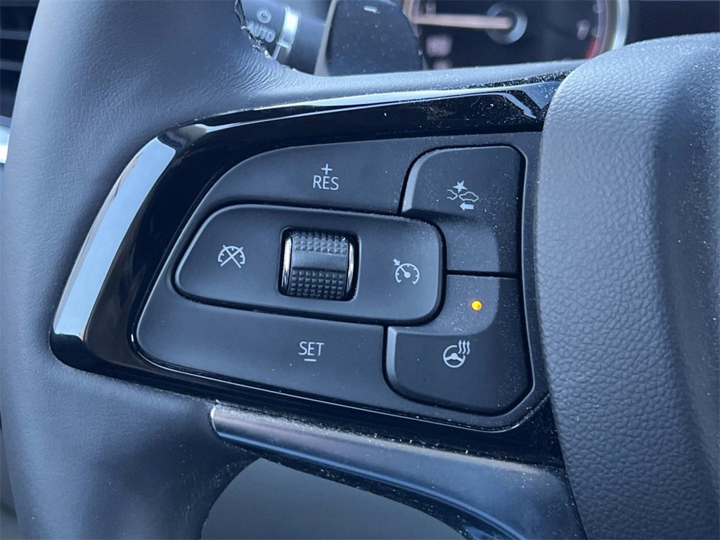 Certified 2024 Buick Enclave Essence image 23