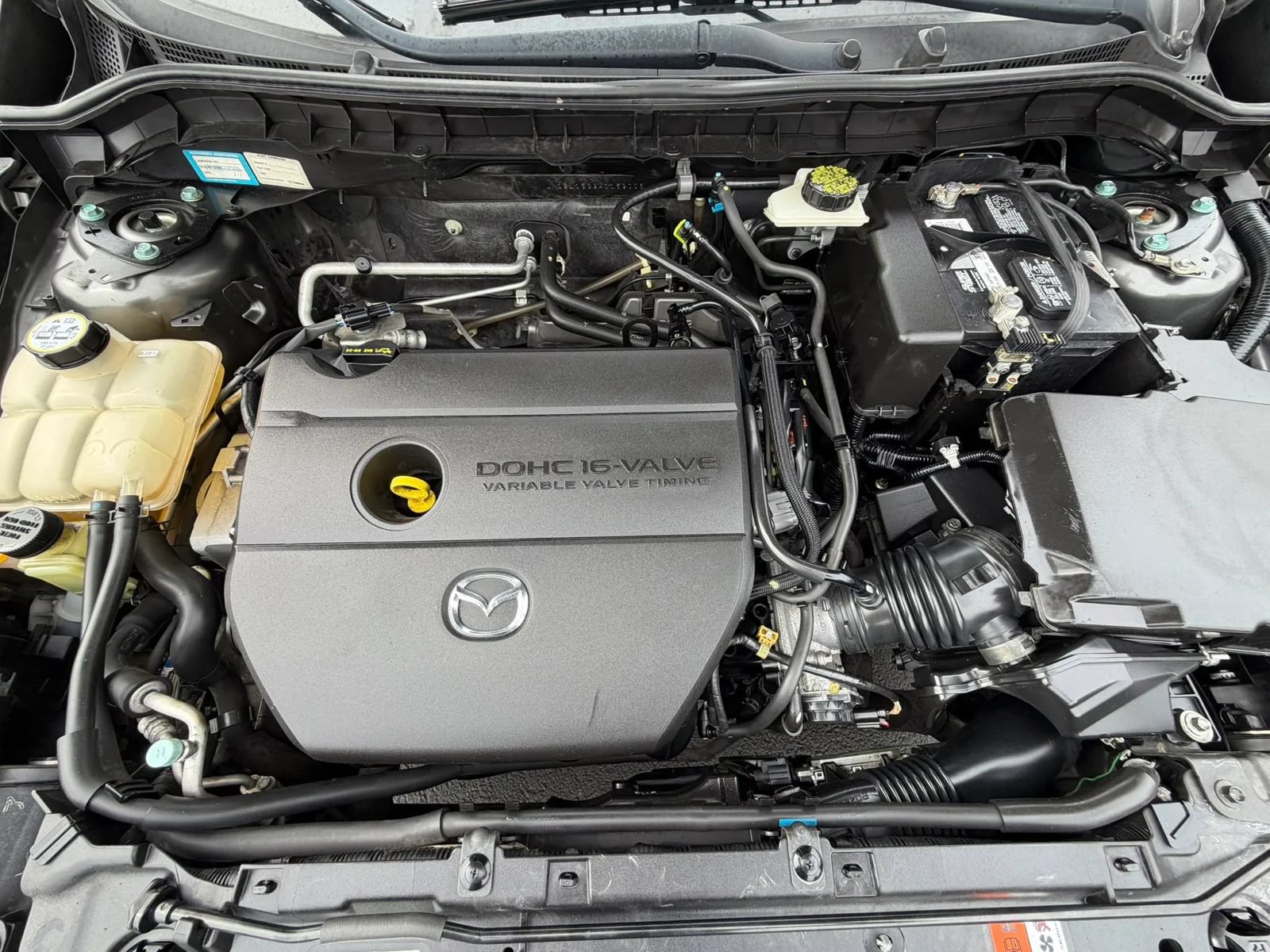 Used 2010 MAZDA MAZDA3 i Touring FWD image 25