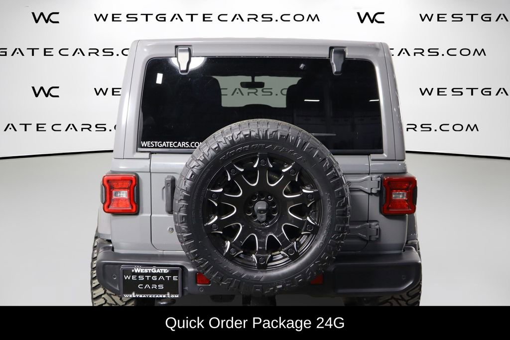 Used 2018 Jeep Wrangler Unlimited Sahara image 4