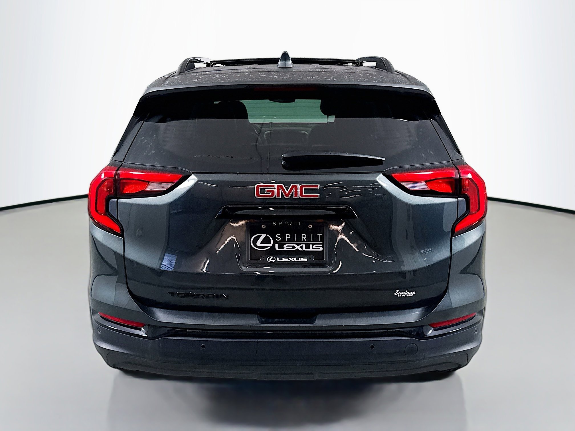 Used 2021 GMC Terrain SLT w/ Elevation Edition image 6