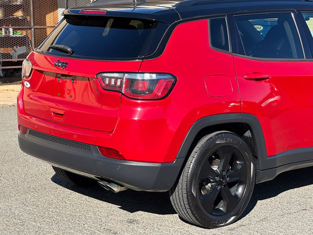 Used 2019 Jeep Compass Latitude FWD image 42