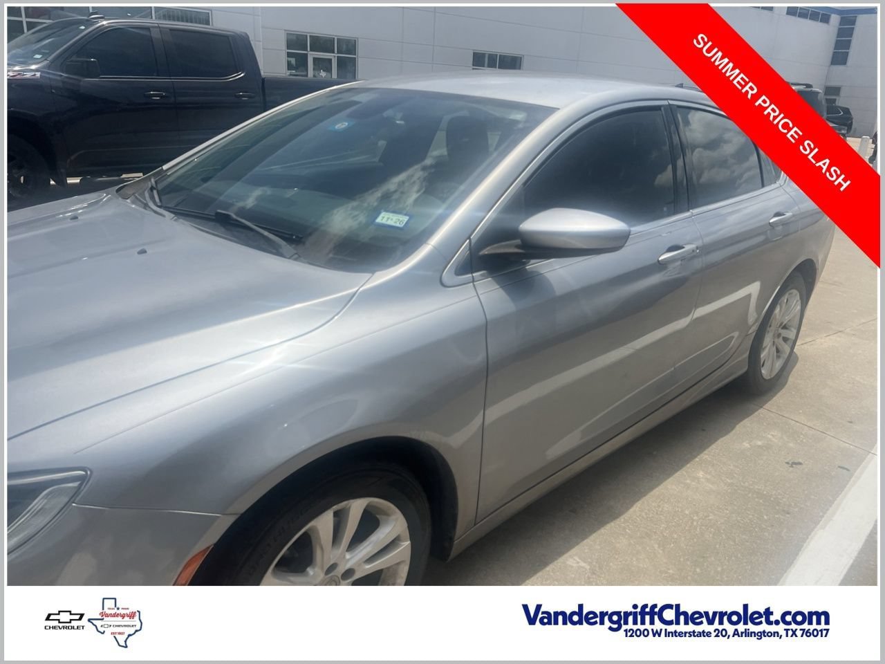 Used 2016 Chrysler 200 Limited FWD image 1