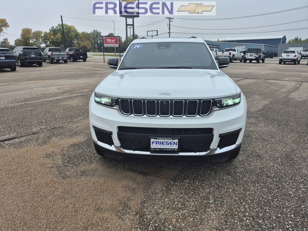Used 2024 Jeep Grand Cherokee L Limited w/ Luxury Tech Group II image 8