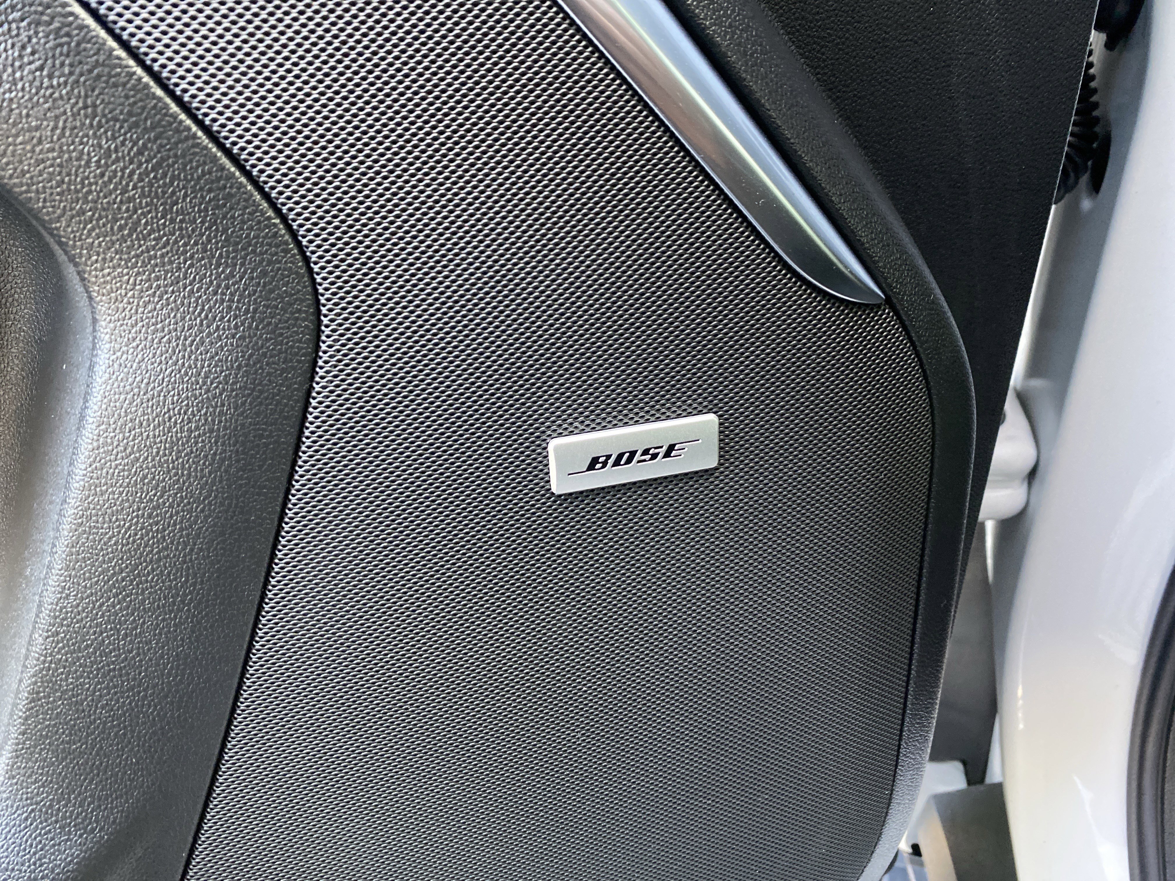 Used 2025 Chevrolet Suburban High Country image 27