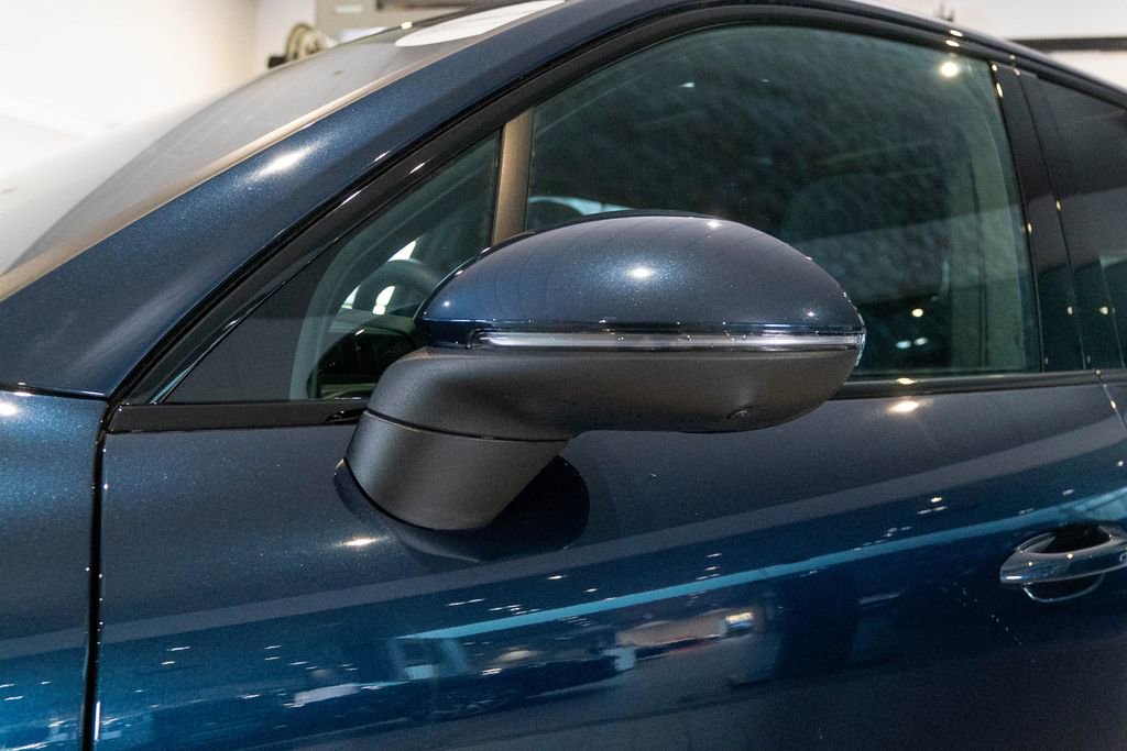 Certified 2025 Porsche Cayenne S image 13