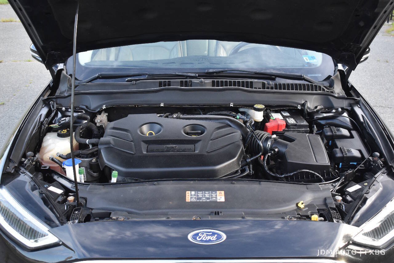 Used 2017 Ford Fusion Platinum FWD image 33