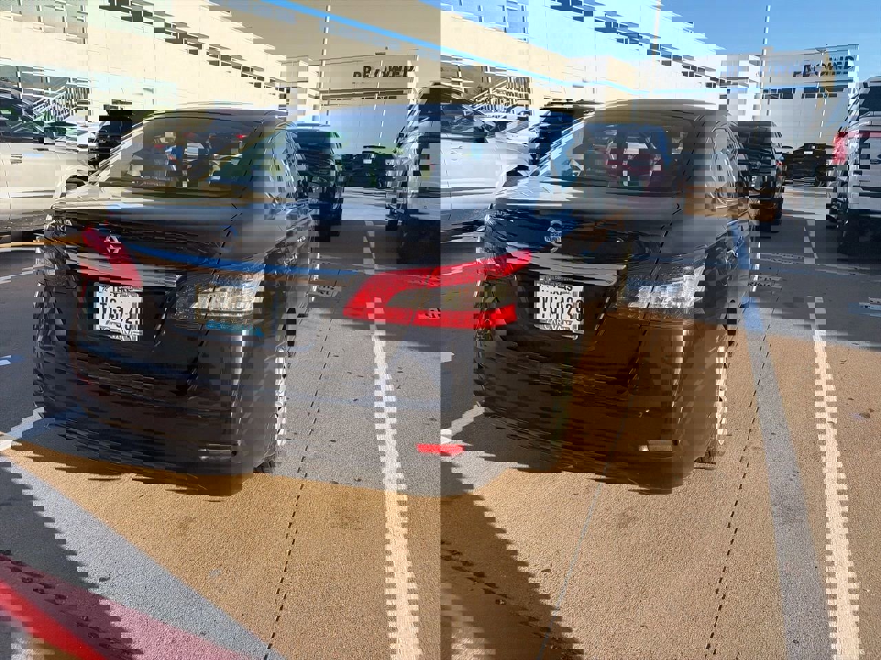 Used 2015 Nissan Sentra S image 8