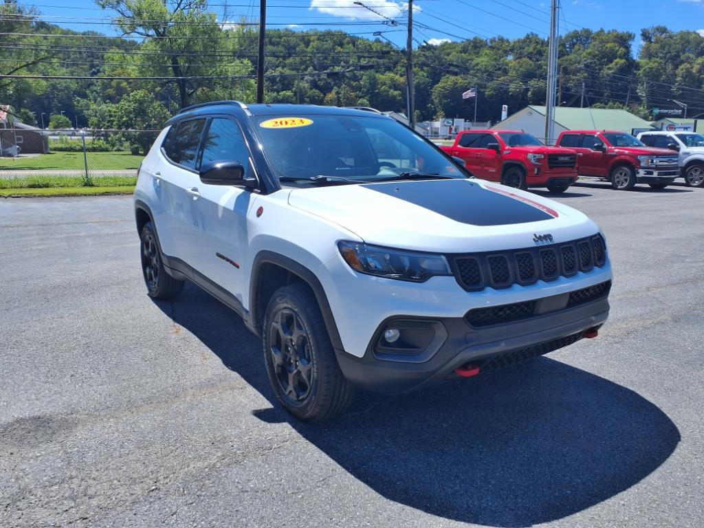 Used 2023 Jeep Compass Trailhawk image 6