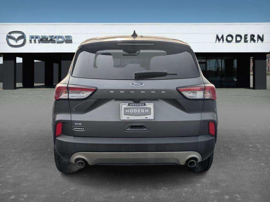 Used 2022 Ford Escape SE image 6