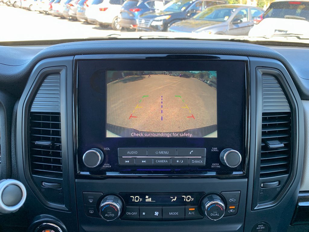 Used 2024 Nissan Titan SV w/ SV Convenience Package image 17