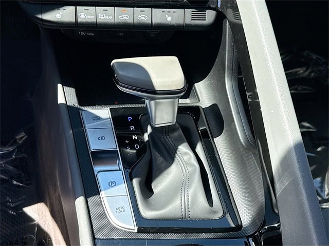 Used 2023 Hyundai Elantra SEL w/ Convenience Package image 16