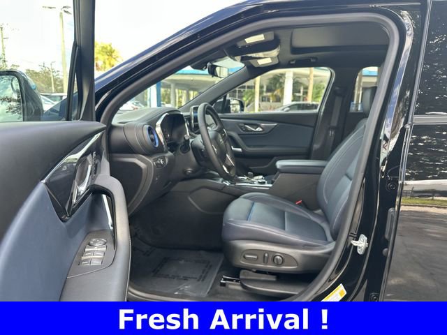 Certified 2025 Chevrolet Blazer RS w/ Driver Confidence II Package image 22