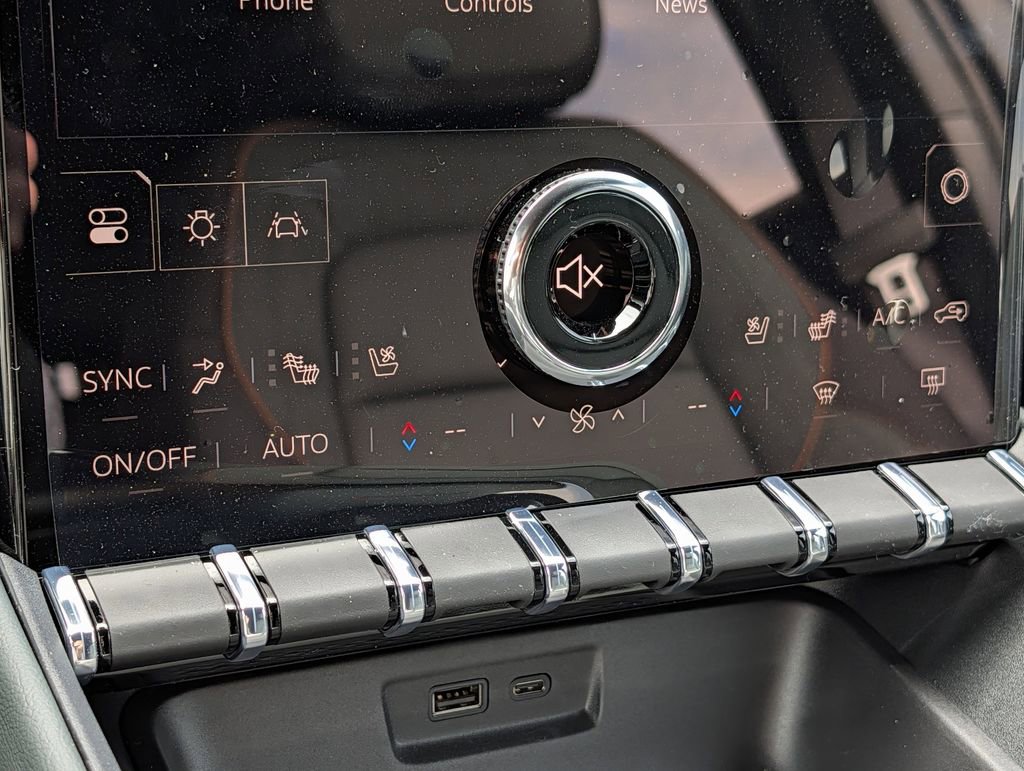 New 2026 GMC Terrain AT4 w/ Convenience Package III AWD/4WD image 46
