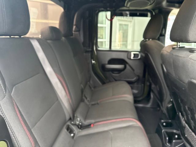 Used 2021 Jeep Gladiator Rubicon w/ Cold Weather Group AWD/4WD image 30