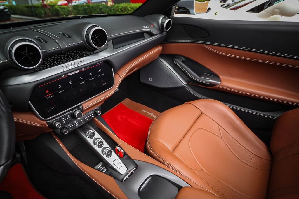 Certified 2023 Ferrari Portofino M image 38