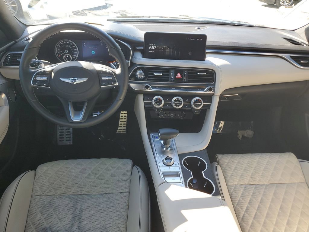 Used 2022 Genesis G70 3.3T image 17