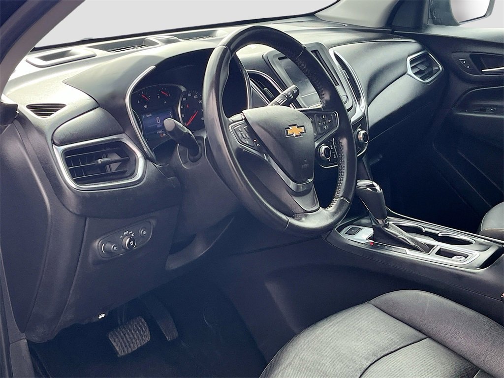 Used 2020 Chevrolet Equinox LT w/ Midnight Edition image 9