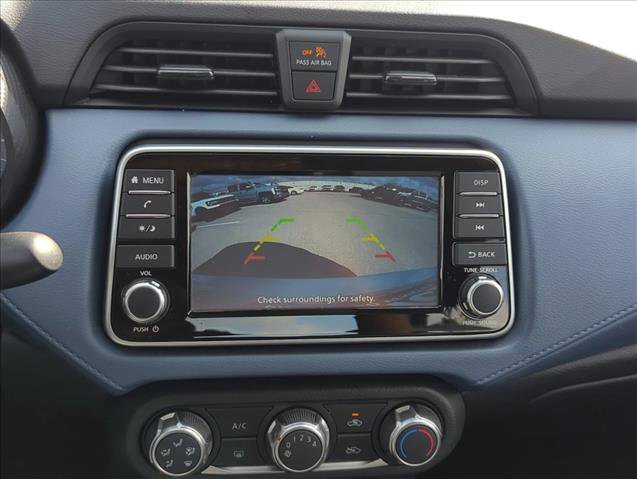 Used 2025 Nissan Versa SV image 14