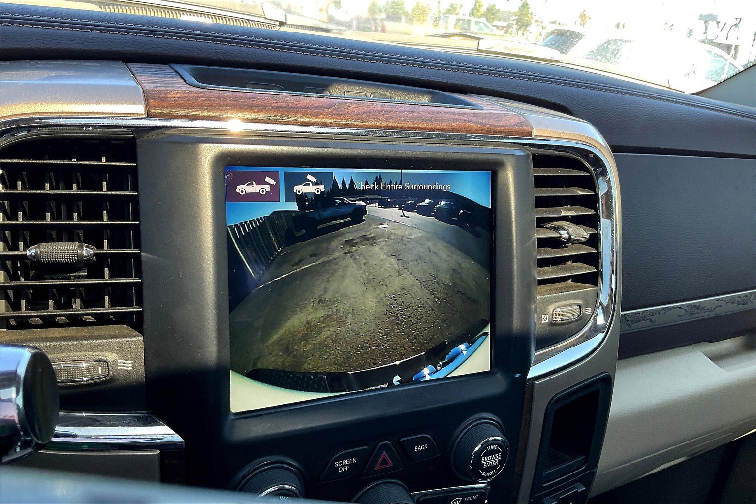 Used 2018 RAM 3500 Laramie Longhorn w/ Max Tow Package image 21