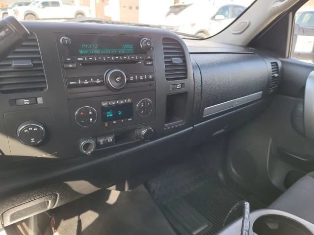 Used 2014 Chevrolet Silverado 2500 LT w/ Z71 Appearance Package AWD/4WD image 18