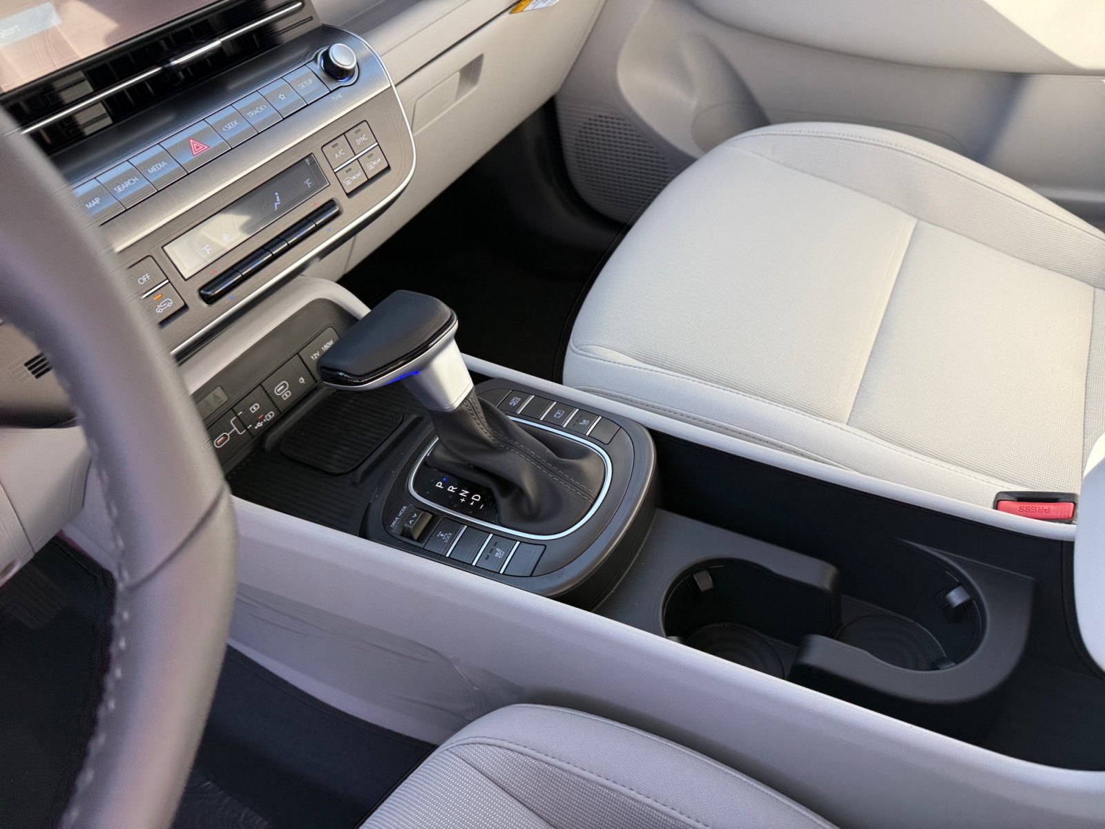 New 2026 Hyundai Kona SEL Sport AWD/4WD image 13