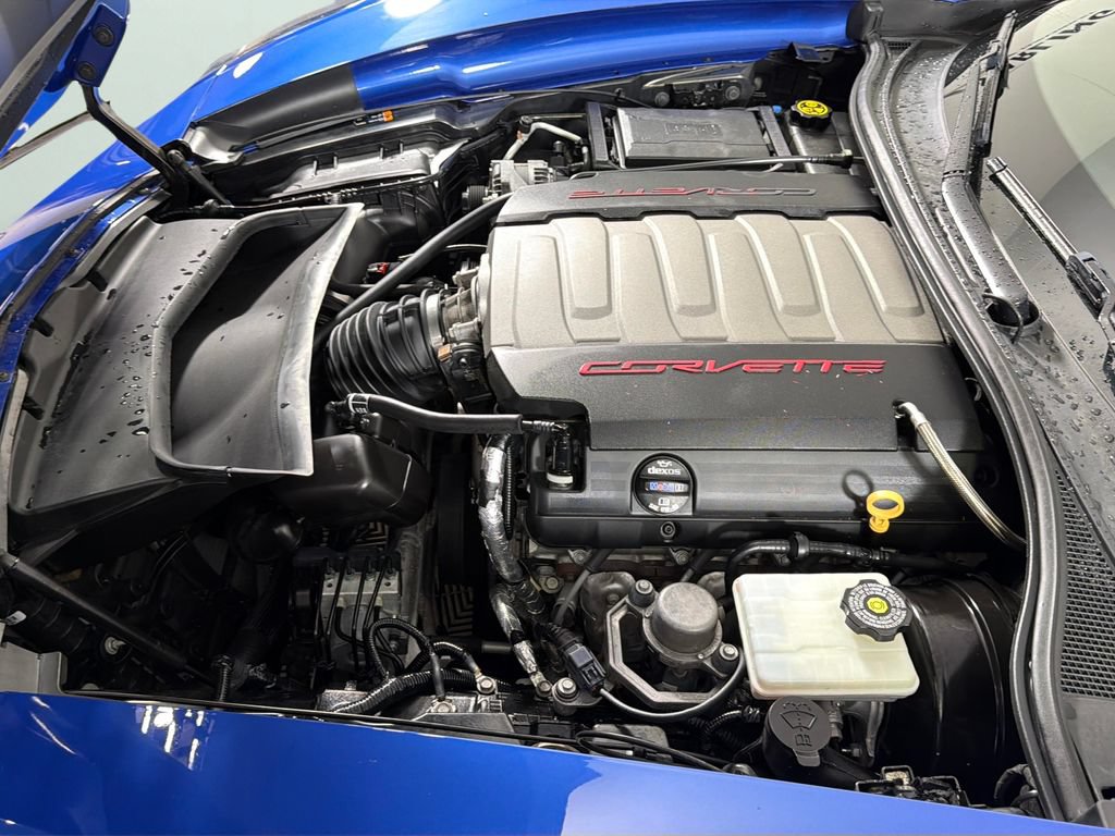 Used 2019 Chevrolet Corvette Stingray Convertible w/ Battery Protection Package RWD image 38