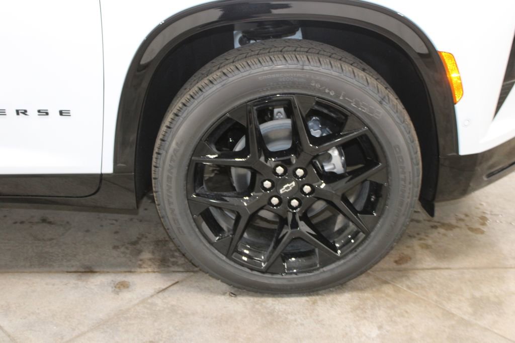 New 2026 Chevrolet Traverse RS w/ LPO, Floor Liner Package FWD image 63