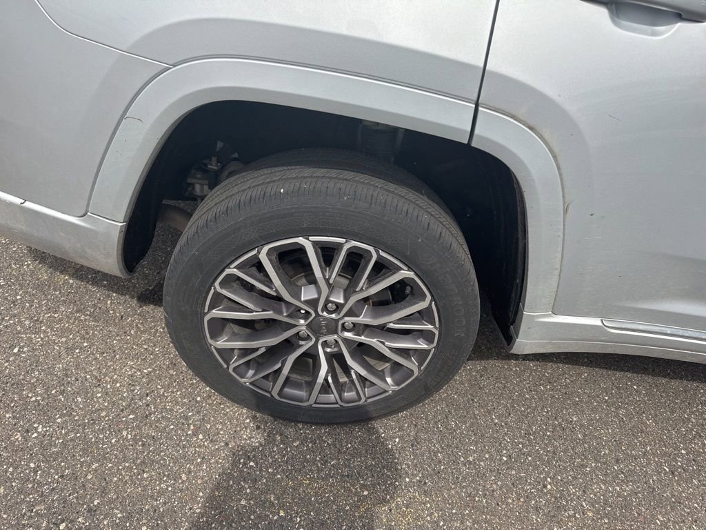 Used 2022 Jeep Grand Cherokee L Summit AWD/4WD image 15