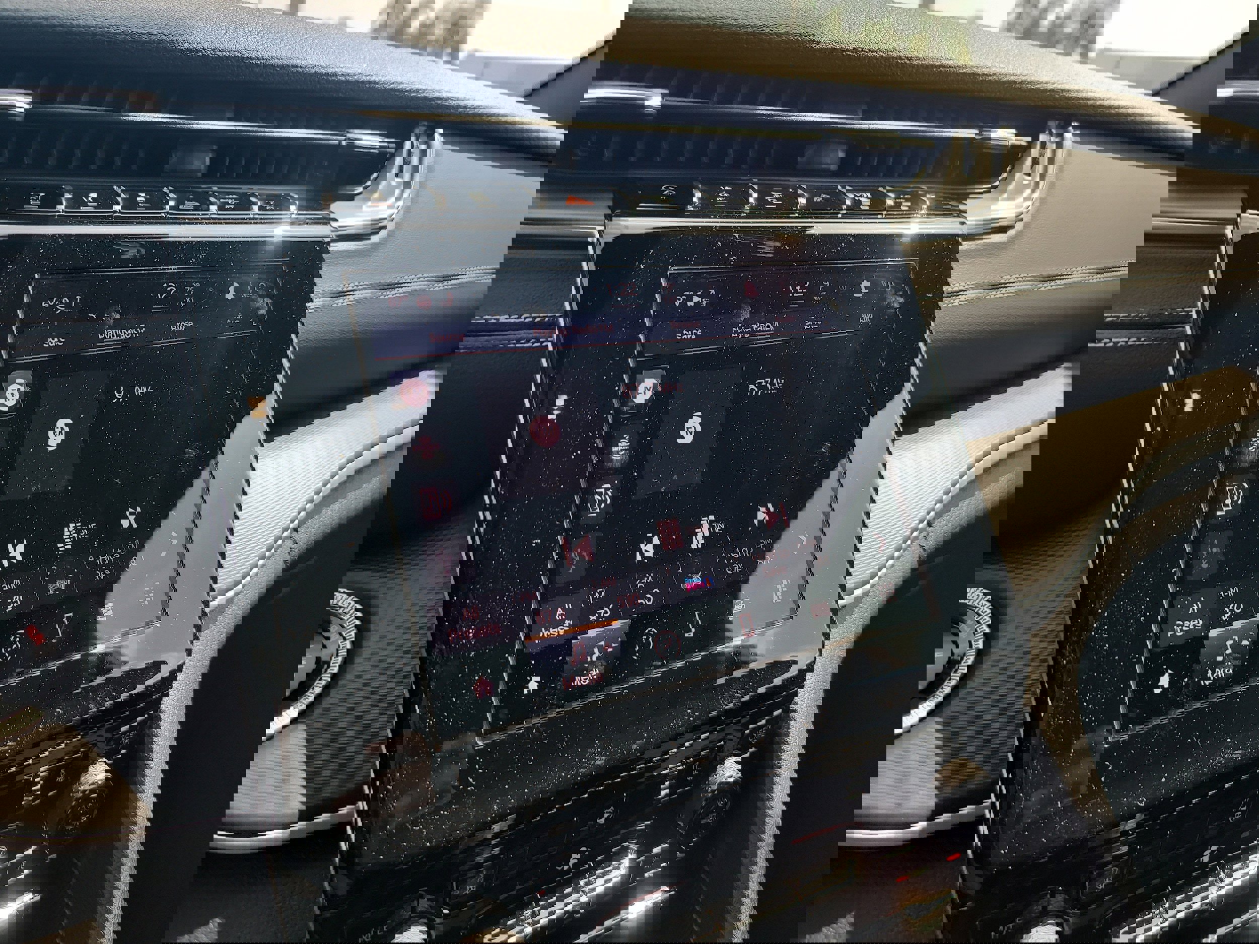 New 2025 Jeep Grand Cherokee L Altitude image 18