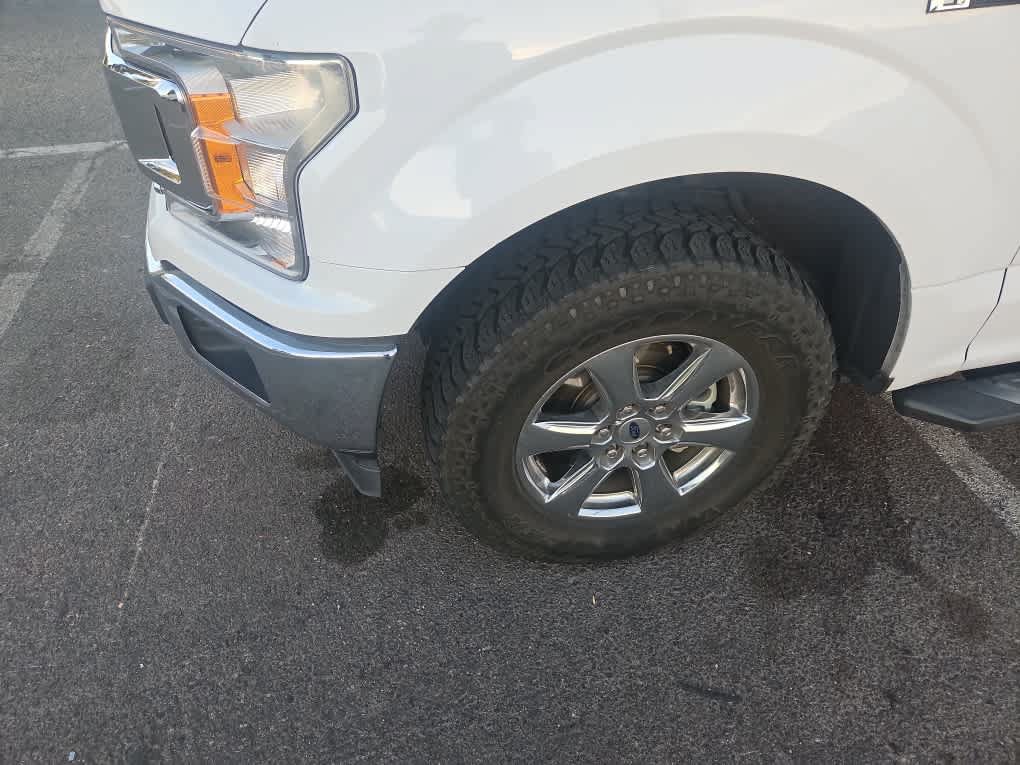 Used 2018 Ford F150 XLT w/ Equipment Group 302A Luxury AWD/4WD image 3