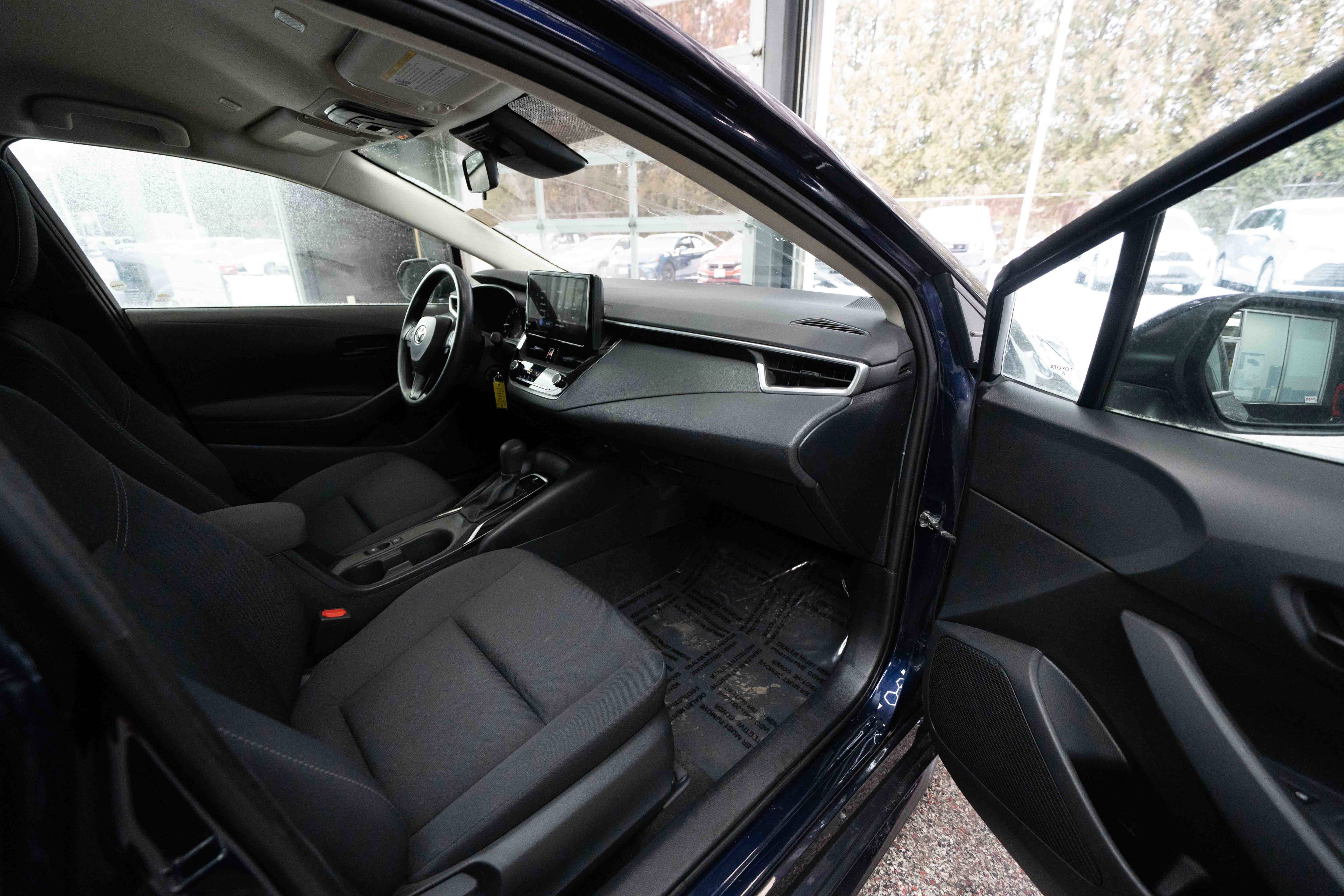 Used 2023 Toyota Corolla LE image 25