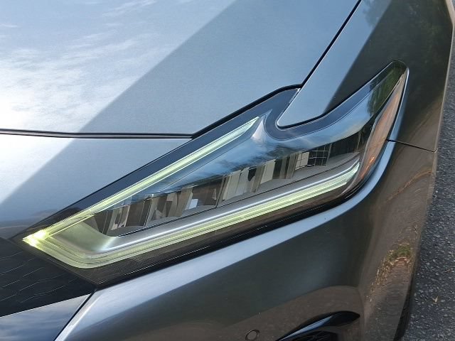Used 2019 Nissan Maxima SR w/ Premium Package FWD image 9