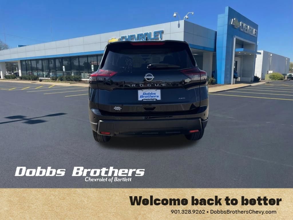 Used 2025 Nissan Rogue SV image 8
