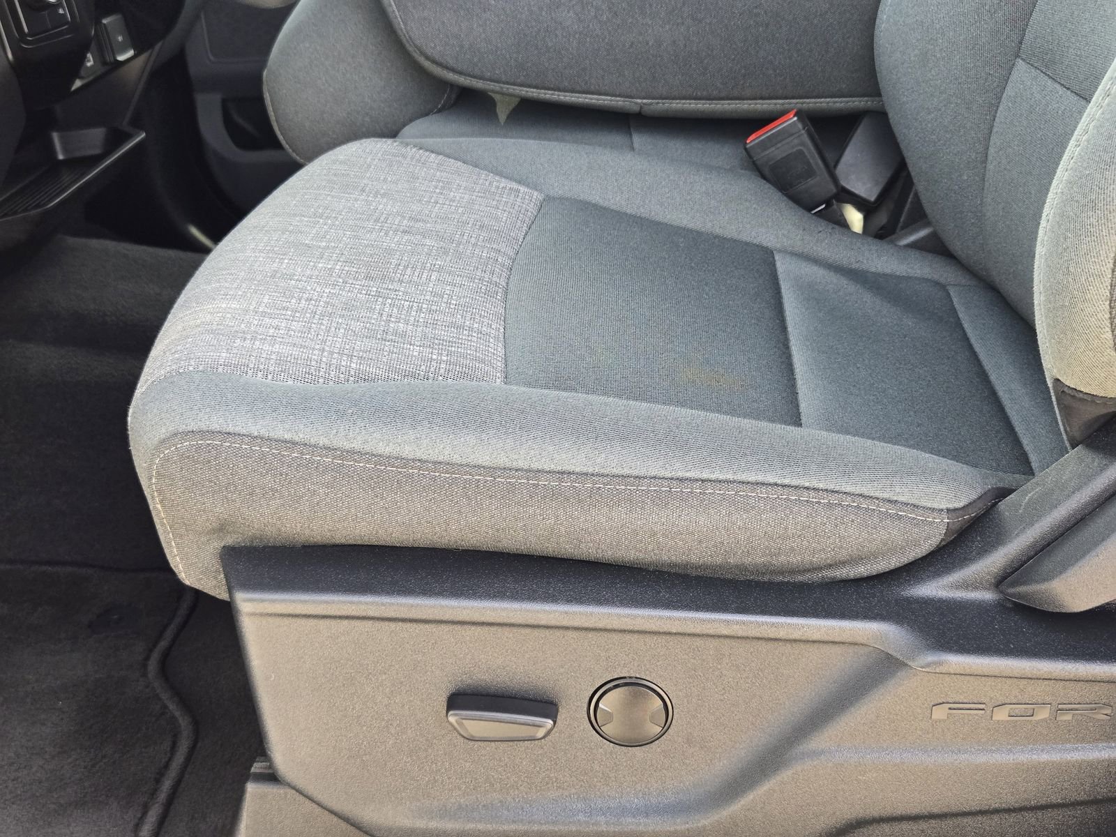 Certified 2025 Ford F350 XLT image 24