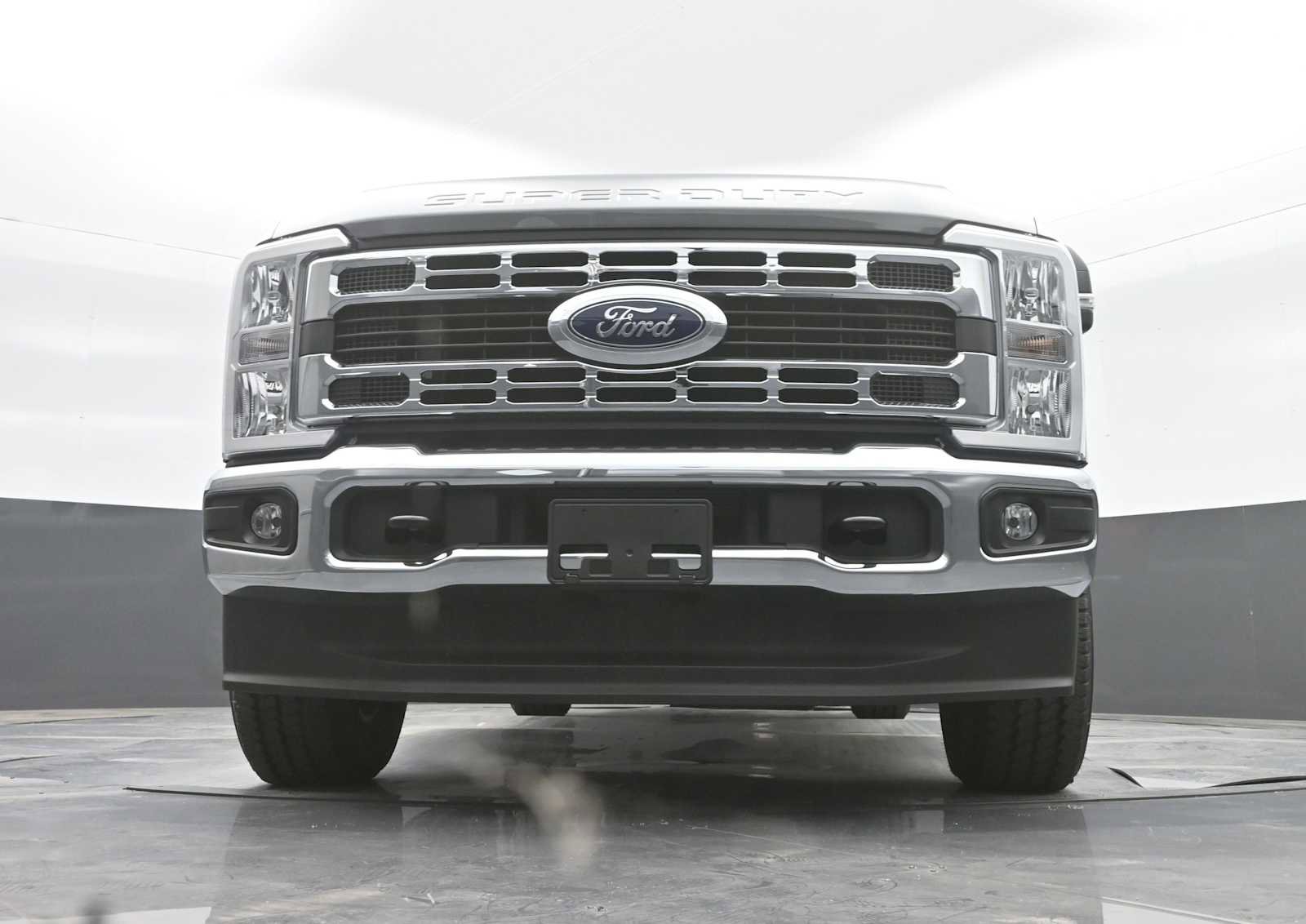 New 2025 Ford F350 XLT image 23