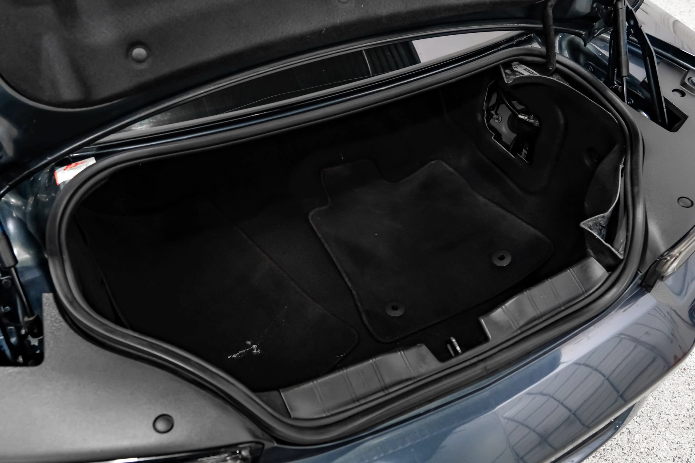 Used 2019 Chevrolet Camaro SS RWD image 55