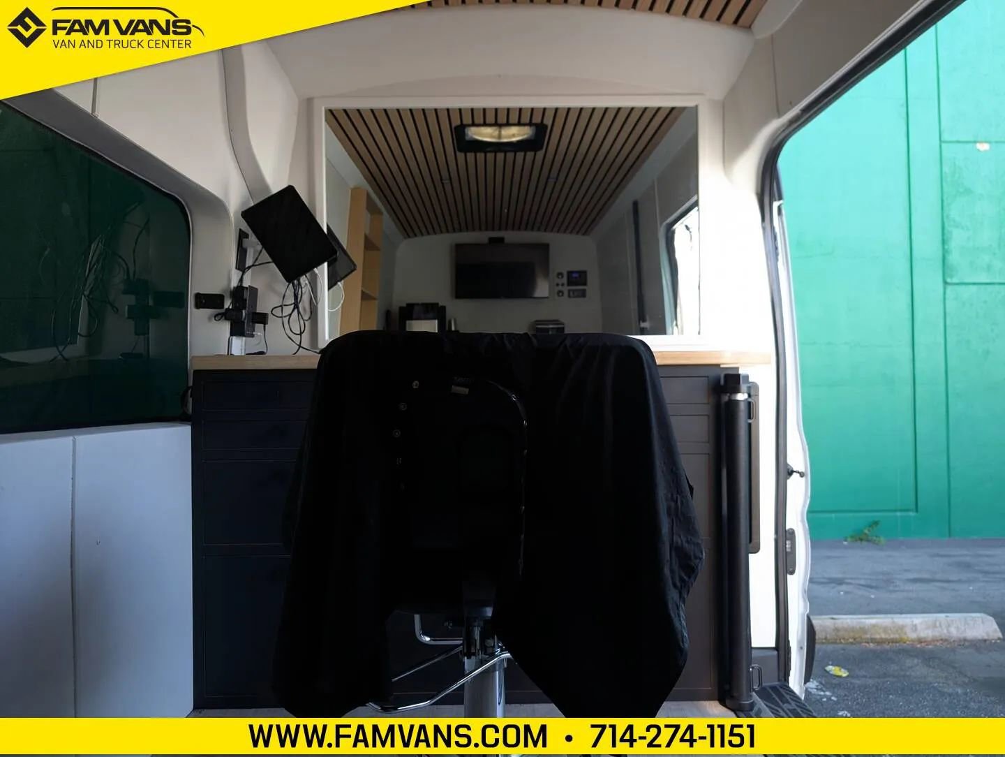 Used 2021 Ford Transit 350 148 High Roof Extended RWD image 15