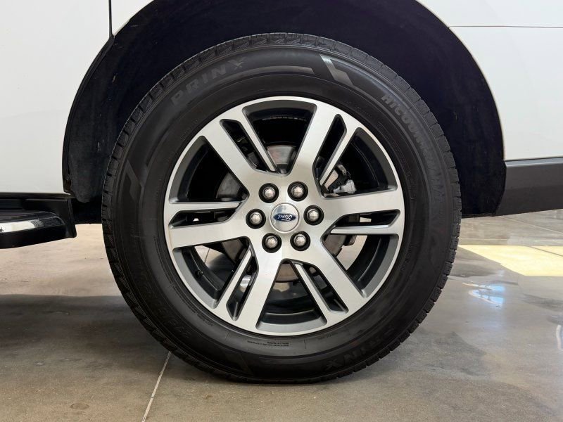 Used 2022 Ford Expedition Max Limited RWD image 12