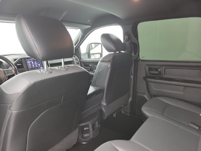 Used 2024 RAM 3500 Tradesman w/ Chrome Appearance Group AWD/4WD image 10