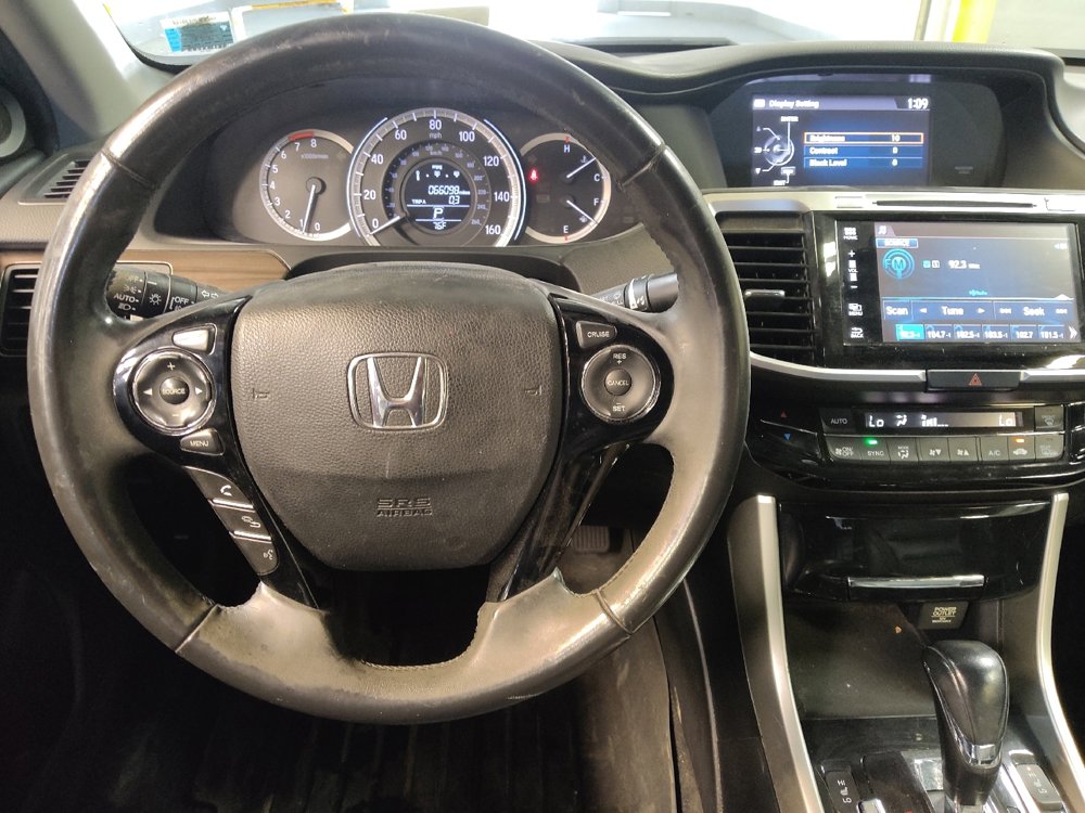 Used 2017 Honda Accord EX-L image 22