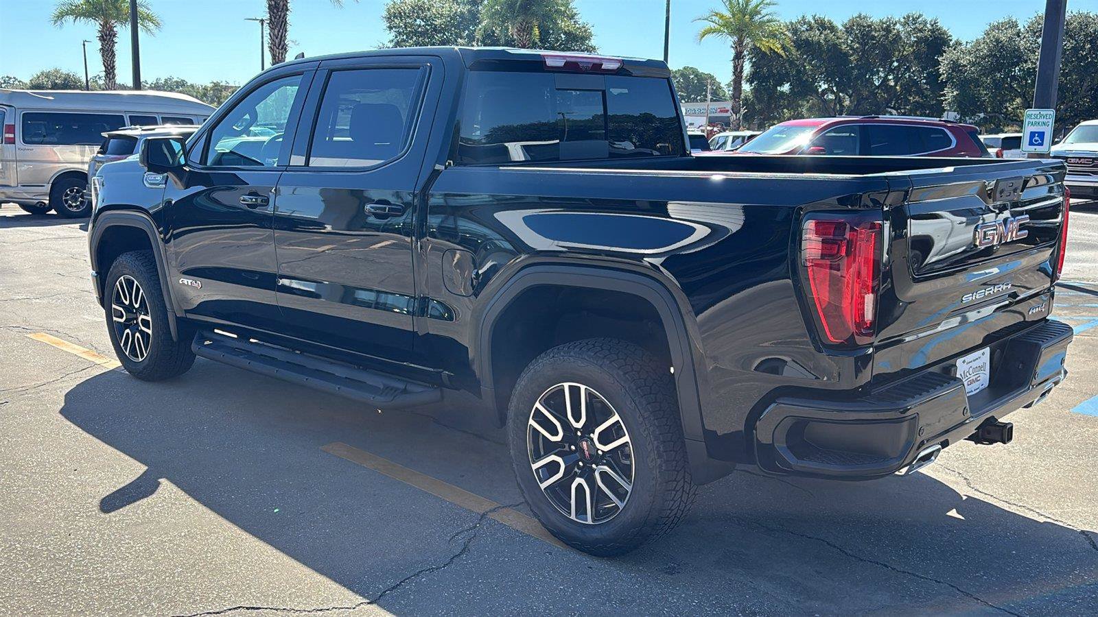 New 2026 GMC Sierra 1500 AT4 w/ AT4 Premium Package AWD/4WD image 5