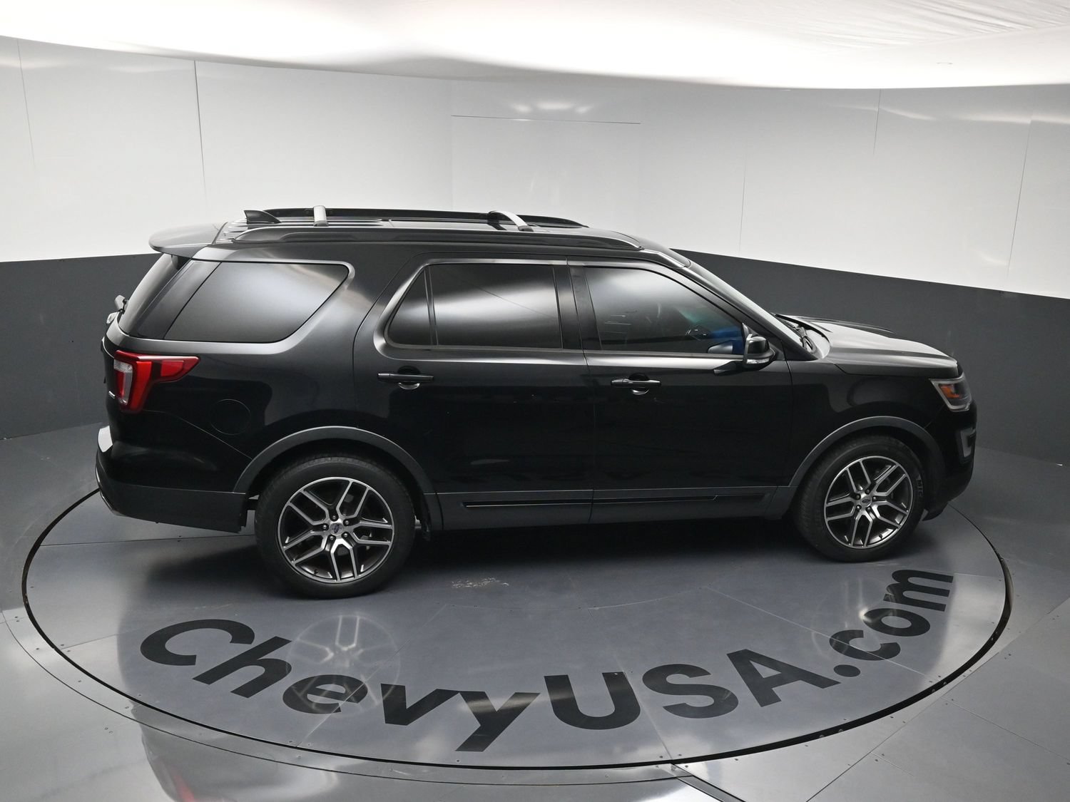 Used 2017 Ford Explorer Sport w/ Equipment Group 401A AWD/4WD image 27