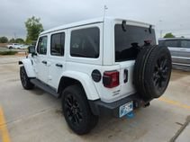 Used 2023 Jeep Wrangler Unlimited Sahara w/ Cold Weather Group AWD/4WD image 18