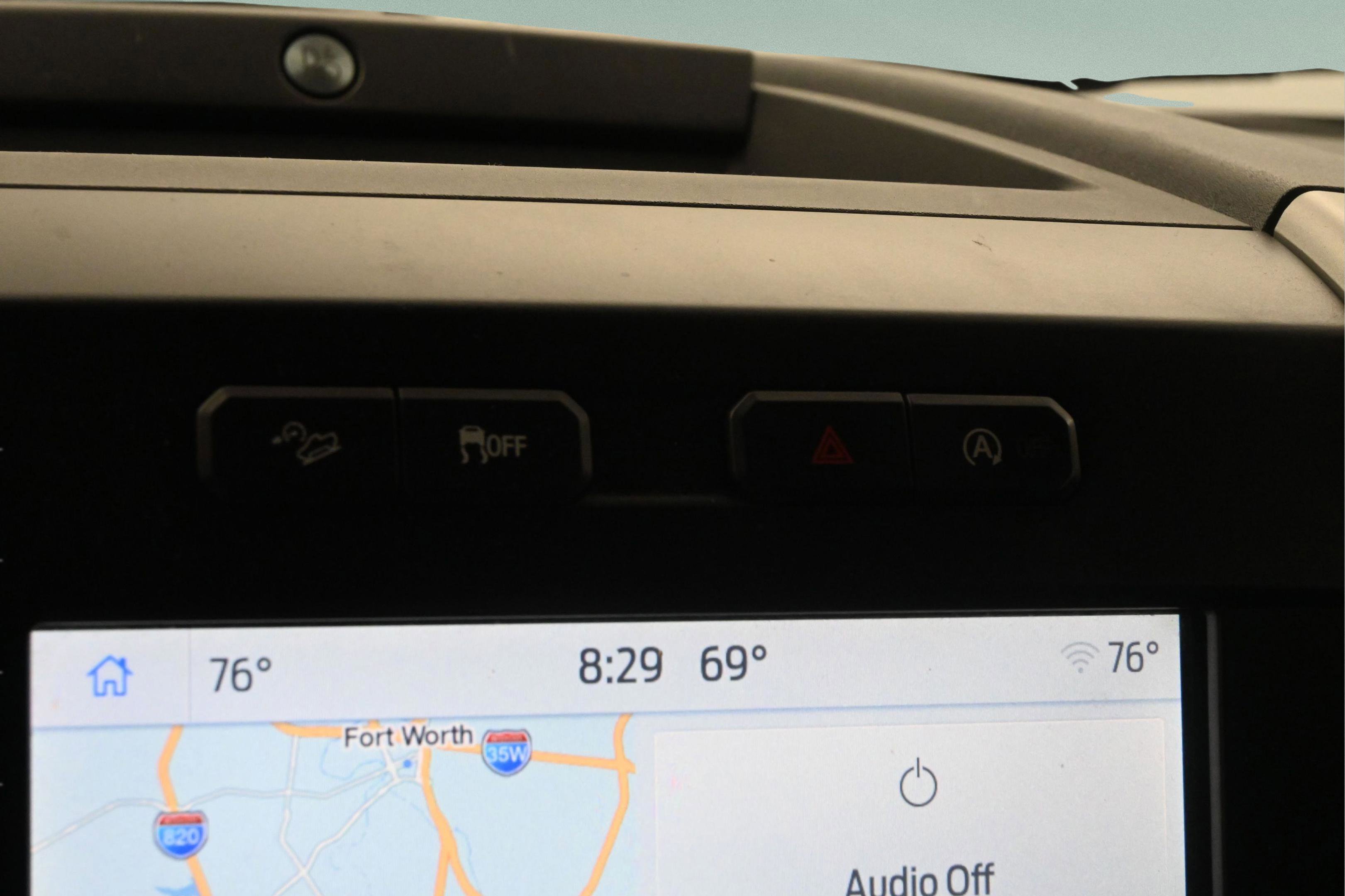 Used 2019 Ford F150 Lariat w/ Equipment Group 502A Luxury AWD/4WD image 26