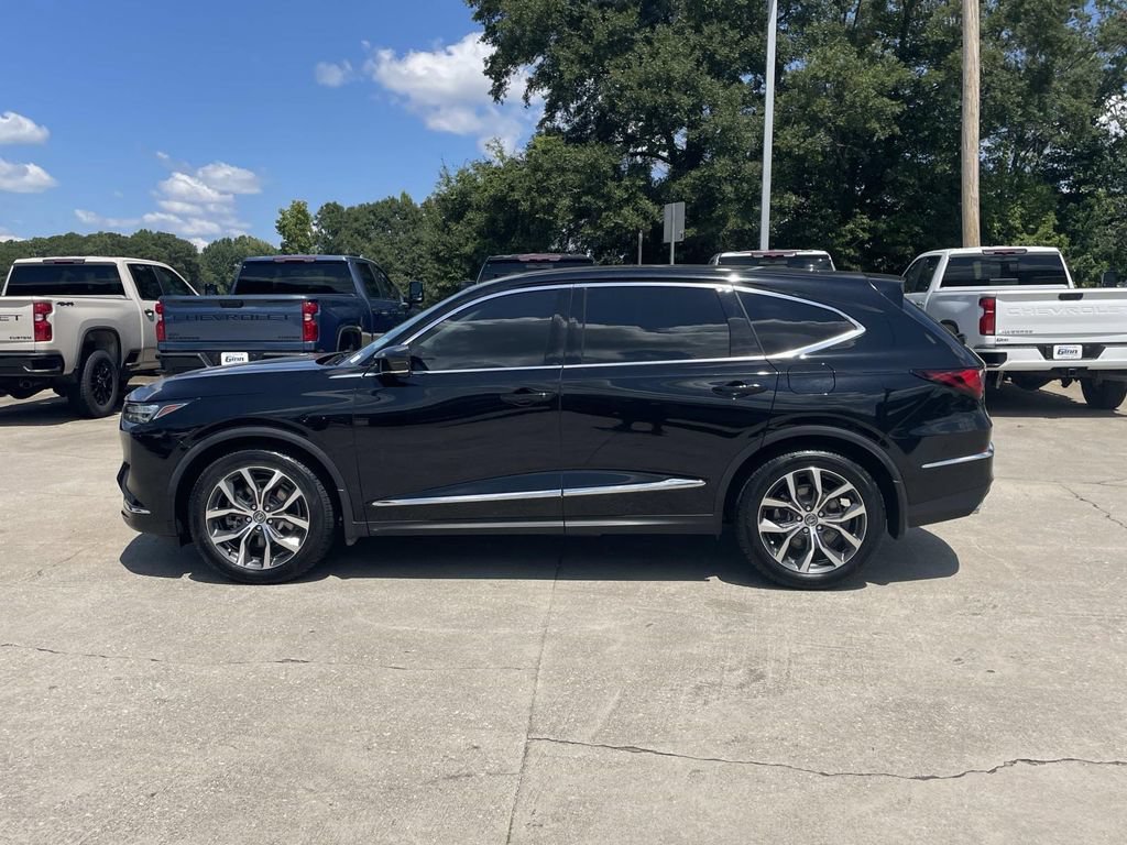 Used 2023 Acura MDX w/ Technology Package FWD image 2